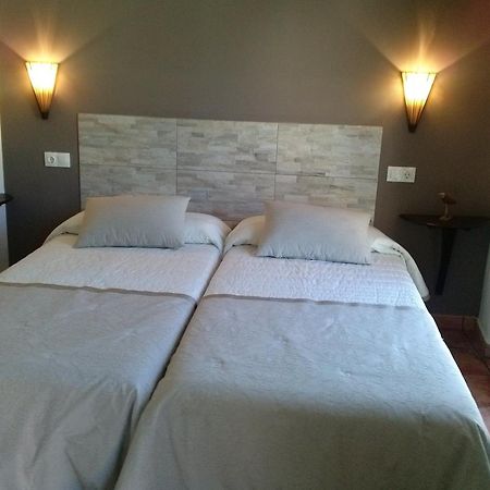 Hostal Suetxe Лос Аркос Екстериор снимка