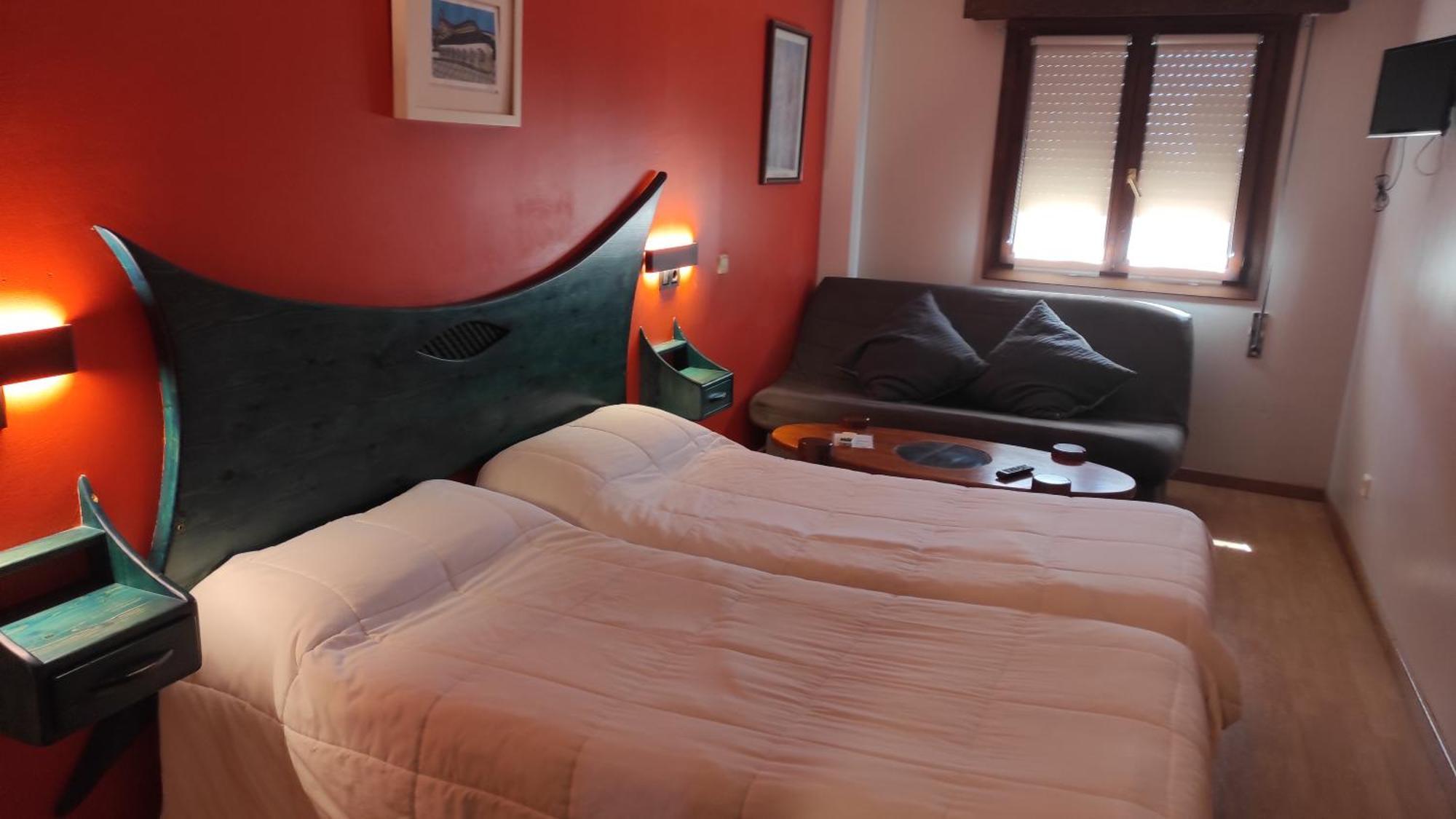 Hostal Suetxe Лос Аркос Екстериор снимка