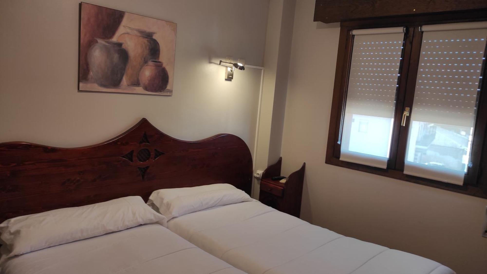 Hostal Suetxe Лос Аркос Екстериор снимка