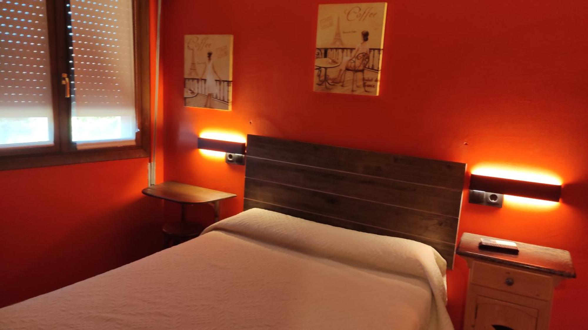 Hostal Suetxe Лос Аркос Екстериор снимка