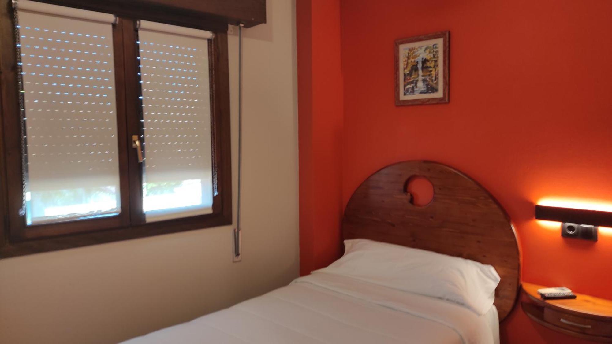 Hostal Suetxe Лос Аркос Екстериор снимка